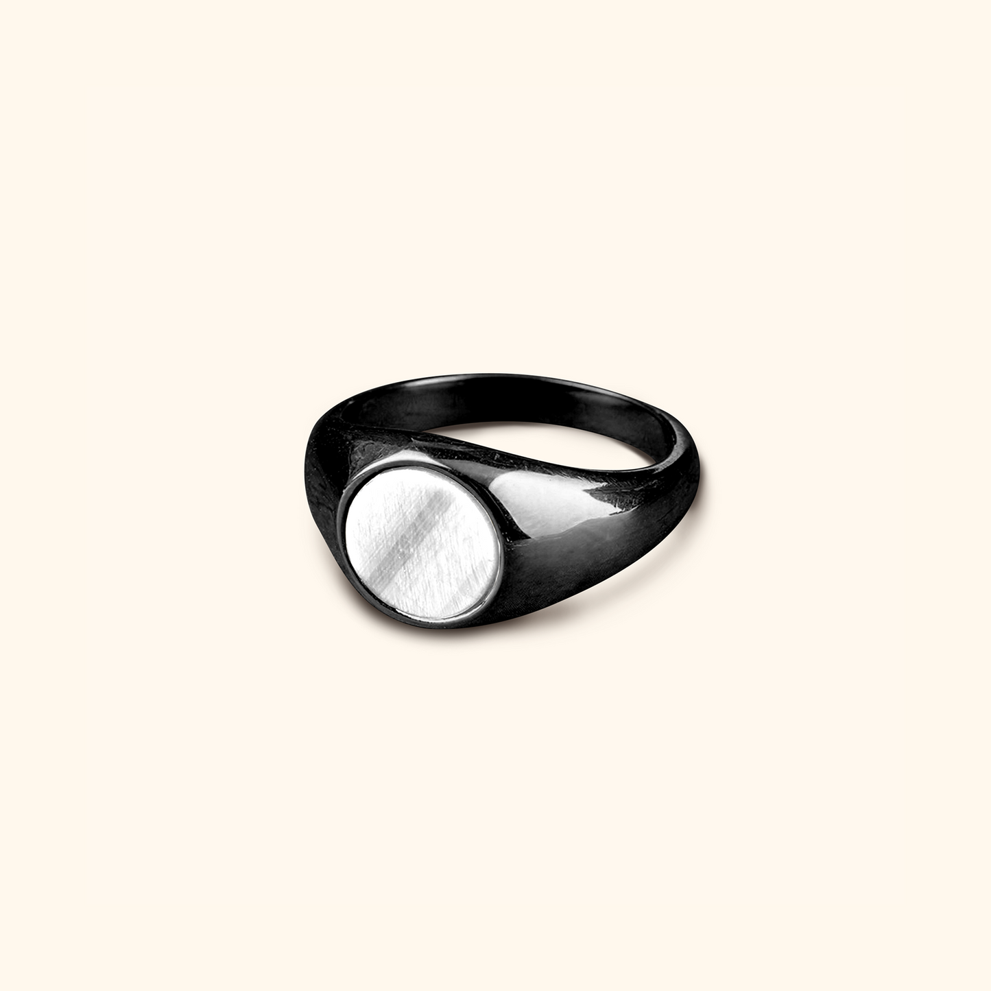 Luna Round Fame Ring