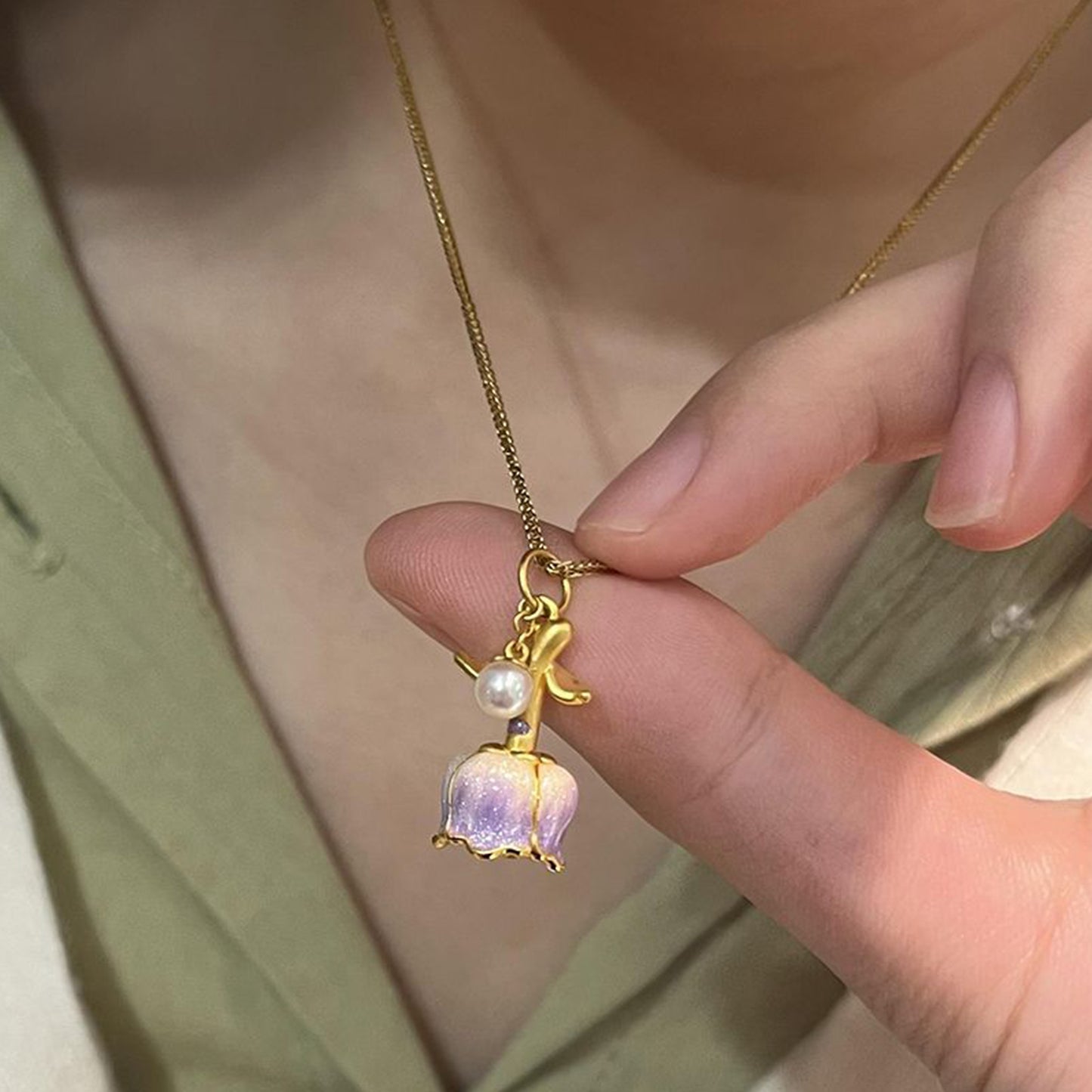 Enchanting Rose Necklace