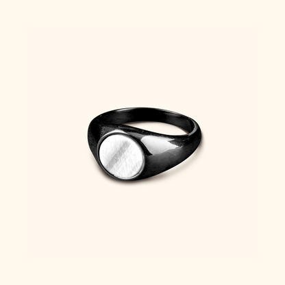 Luna Round Fame Ring