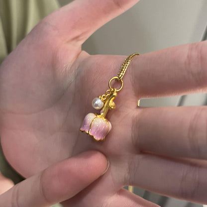 Enchanting Rose Necklace