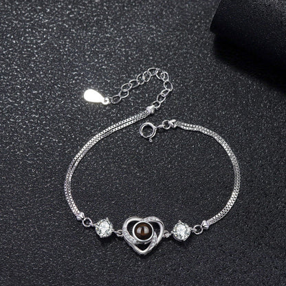 Elegant Heart Projection Bracelet